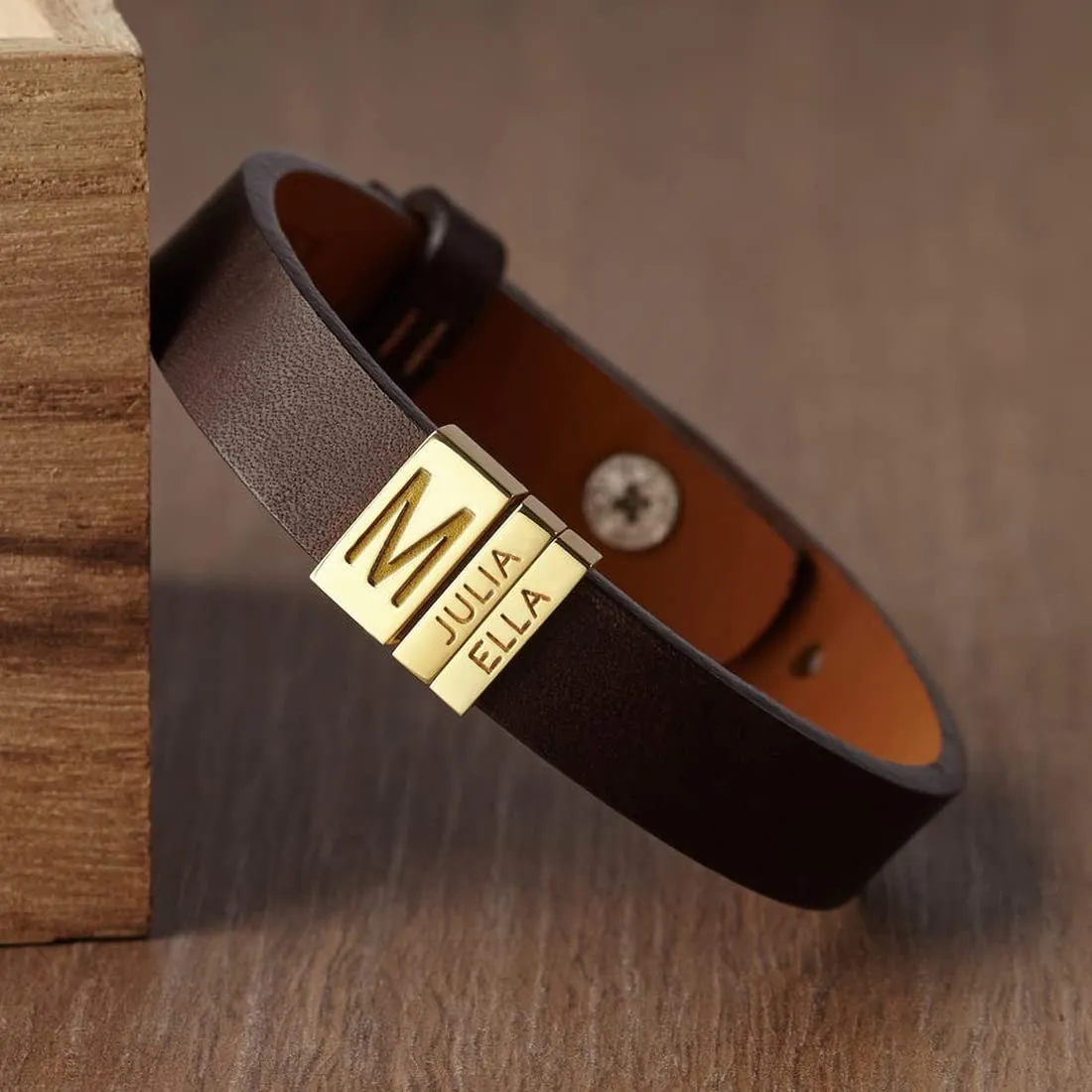Fathers Day Gifts for Dad,Mens Bracelet Handmade Personalized Bracelet with 1-5 Engraved Name Beads,7.9-9.1 Inches Adjustable Genuine Leather Bracelet Gifts for Husband (Brown)